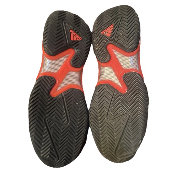 Athletic_Shoes